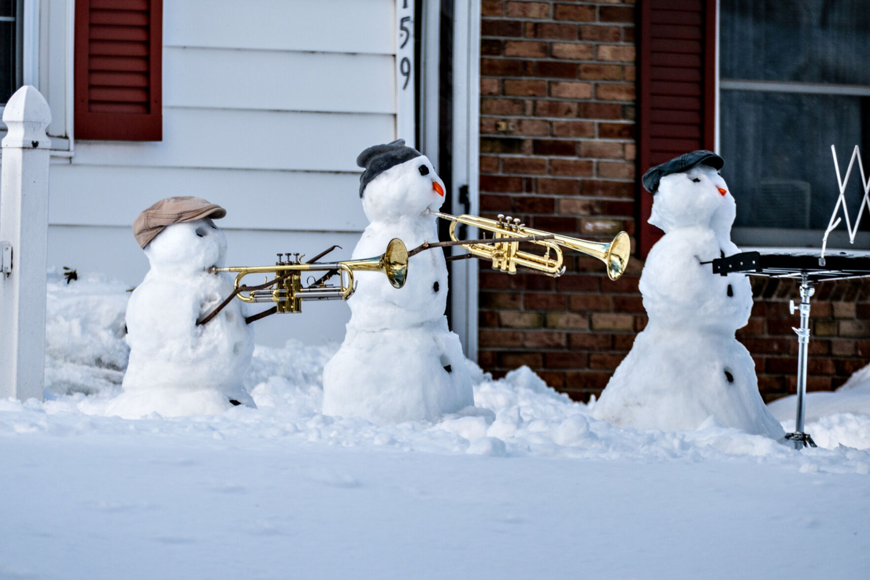 Snowmen take over the city Contest winners announced